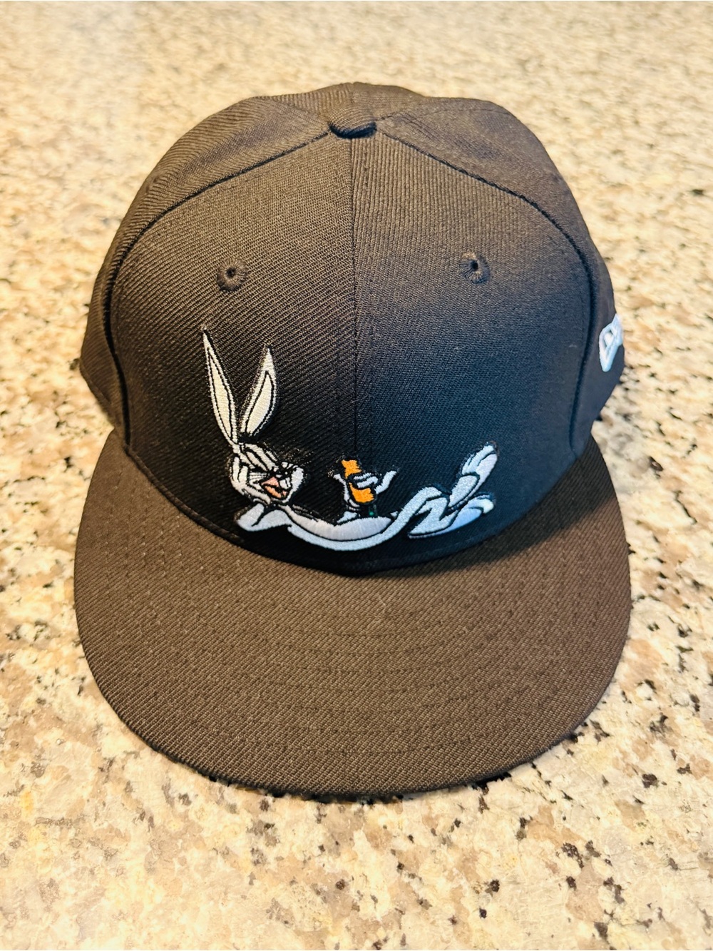 New Era Loony Tunes 7 5/8